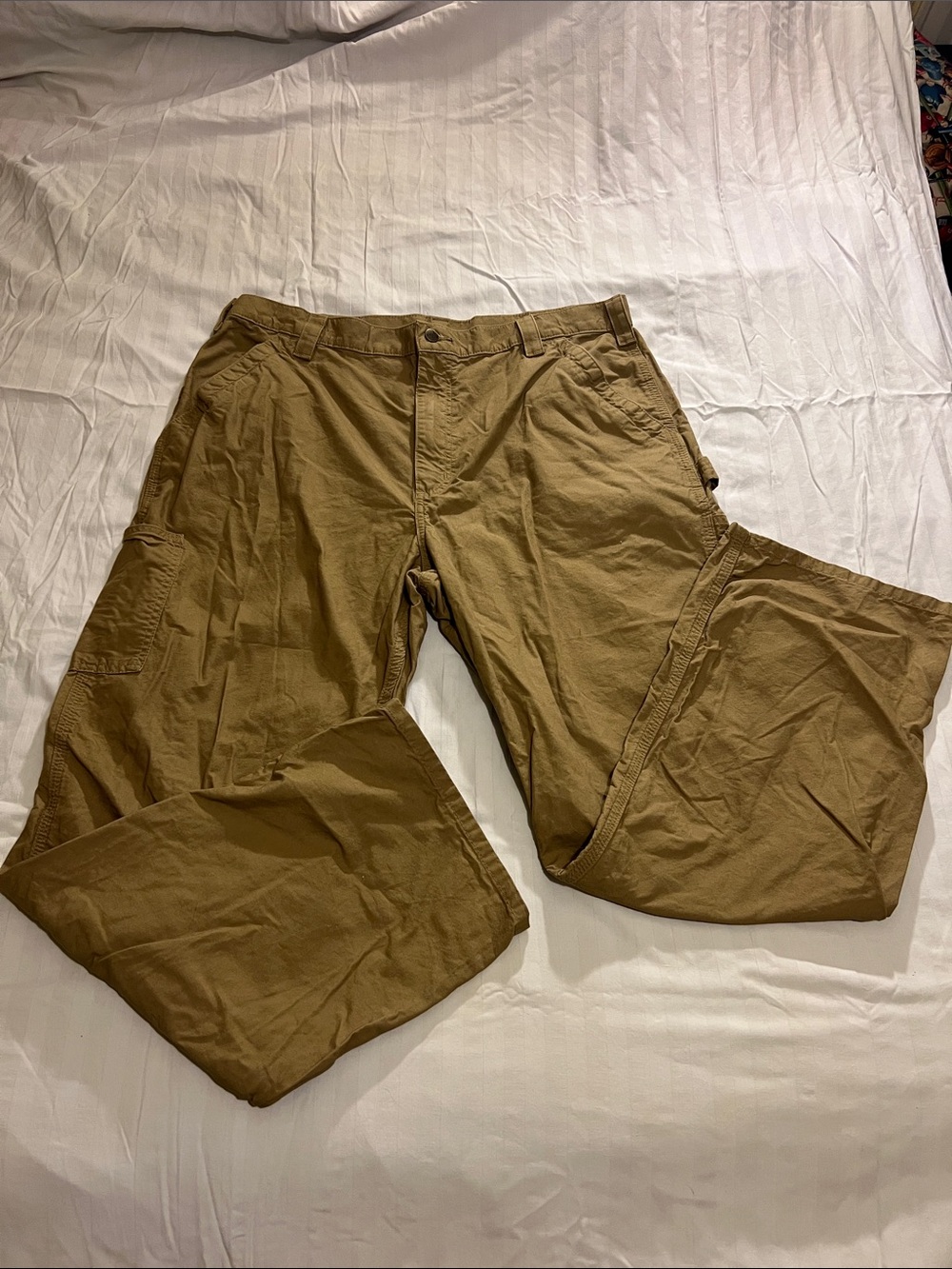 Men's Carhartt Brown Cargo Pants - Classic Utility Style